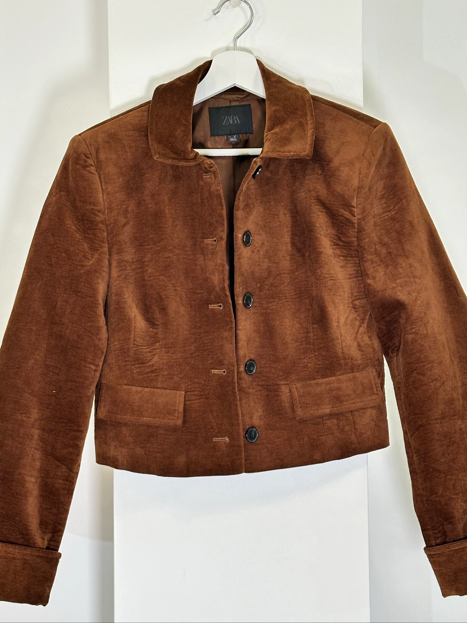 Chaqueta preciosa Zara a estrenar - Talla S
